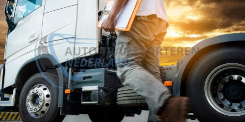 Vrachtwagen transporteren scherp en snel.